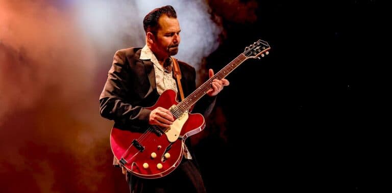 Knock-Out Greg & The Blue Flames