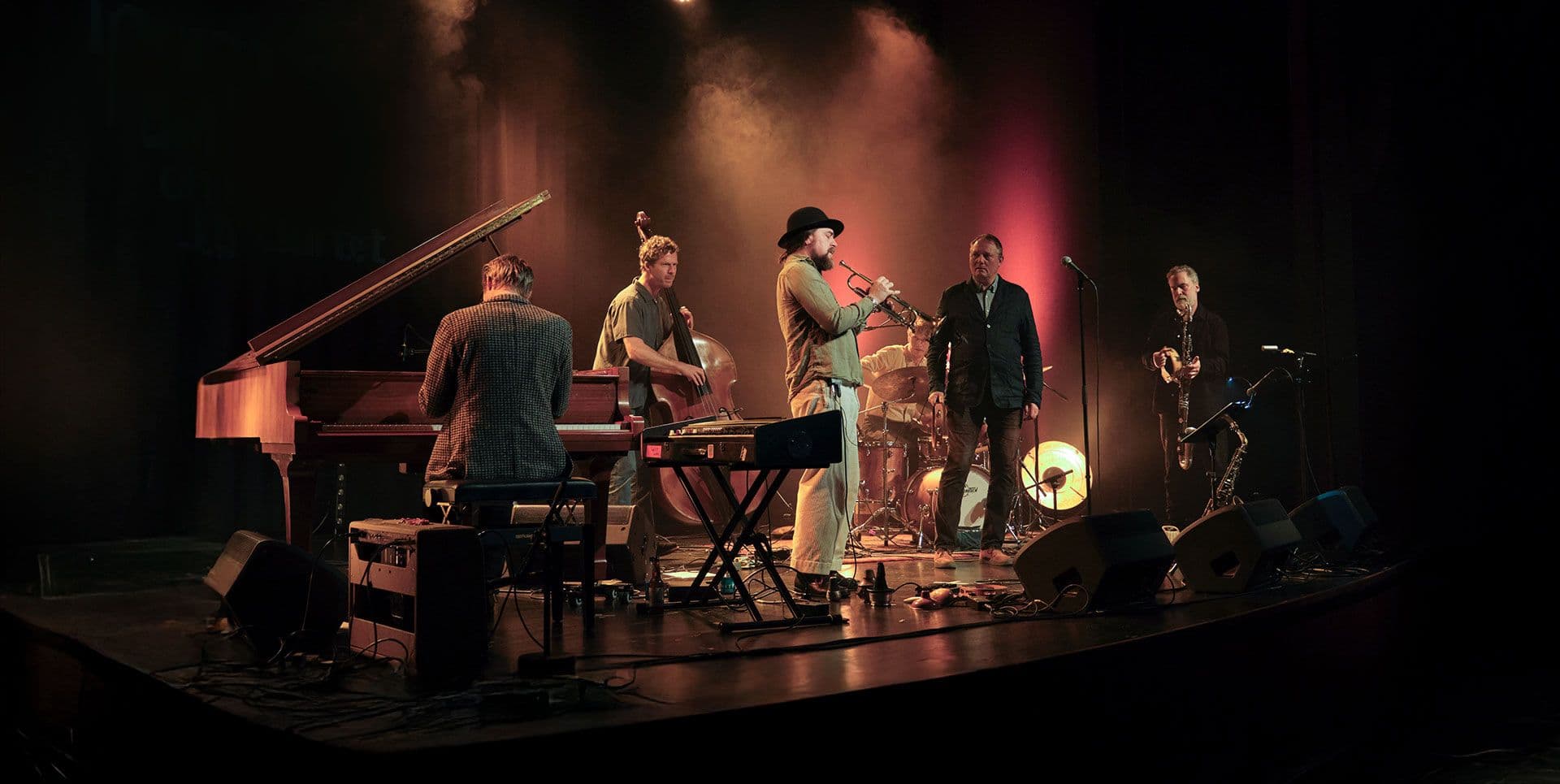 Magnus Carlson & The Moon Ray Quintet